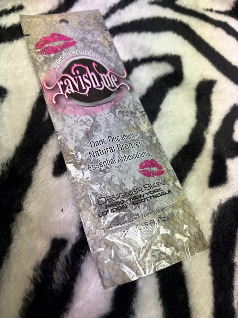 Designer Skin Ravish Me Tanning Lotion Packettes DISCONTINUED - Picture 4 of 4